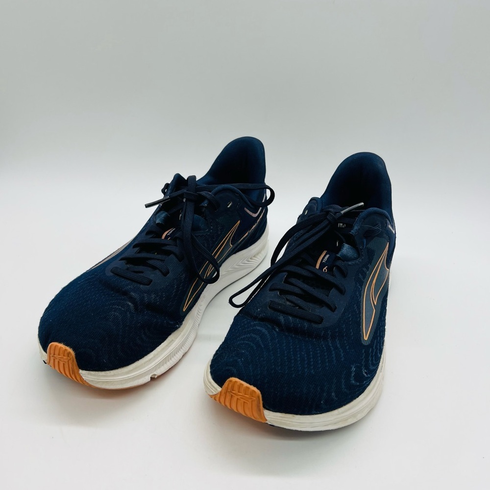 Altra Navy and Orange Women’s Torin 6 Athletic Shoes Size 7